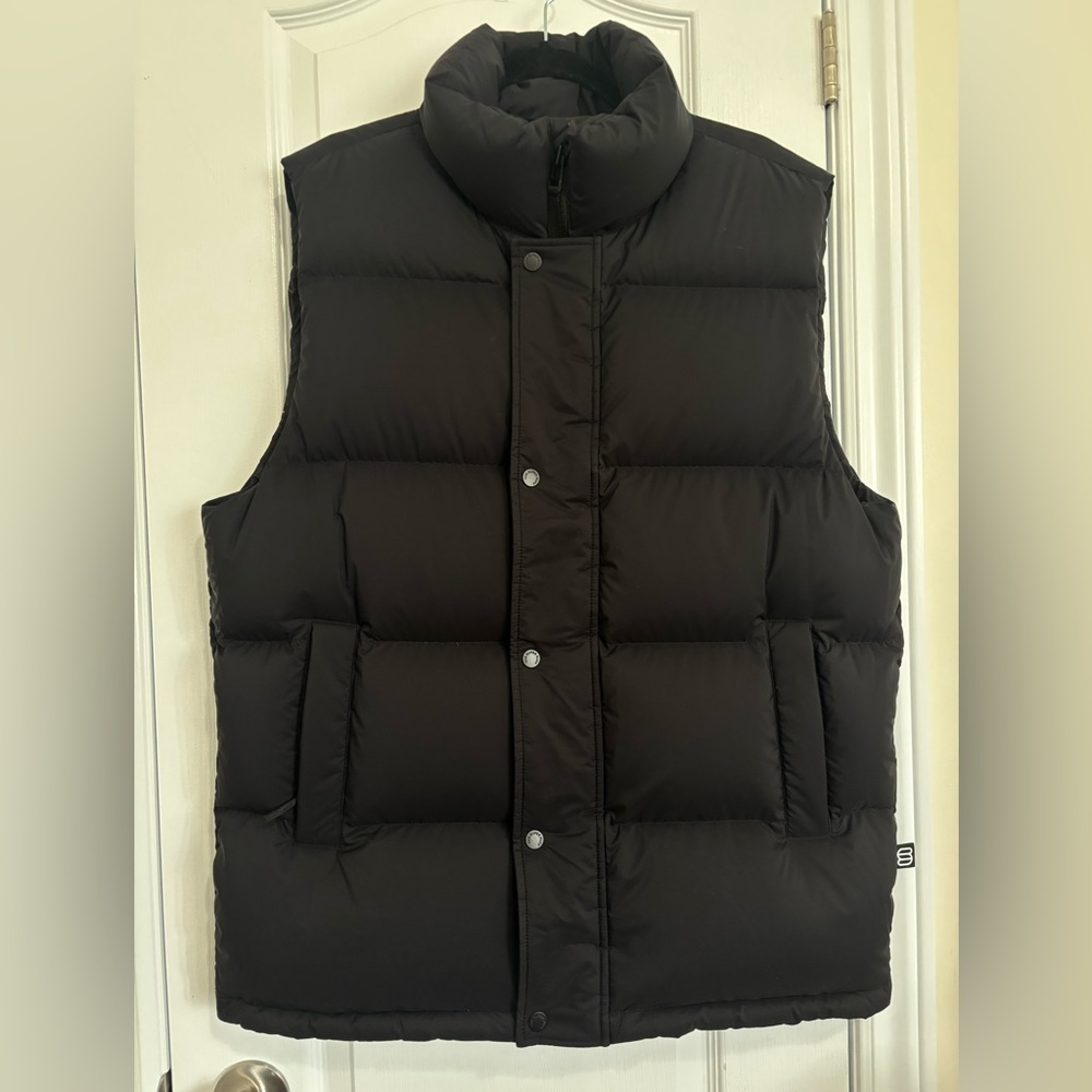 Aritzia Black Quilted Puffer Vest